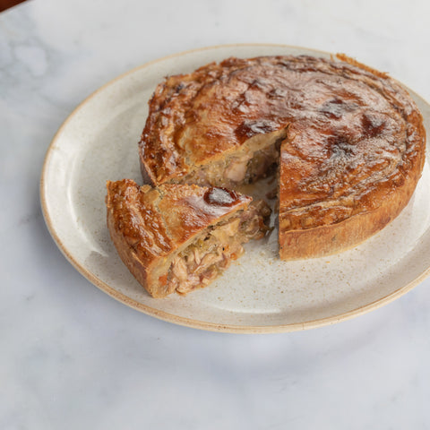 THE-SORBUS-TREE-BISTRO-DINNING-AT-HOME-AND-OUTSIDE-CATERING-RUTHIN-DENBIGHSHIRE-NORTHWALES-DELIVERY-COLLECTION-MAINS-CHICKEN-LEEK-HAM-HOCK-PIE
