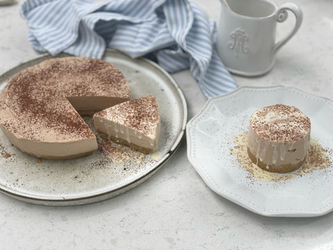 THE-SORBUS-TREE-BISTRO-DINNING-AT-HOME-AND-OUTSIDE-CATERING-RUTHIN-DENBIGHSHIRE-NORTHWALES-DELIVERY-COLLECTION-PUDDINGS-BAILEYS-WHITECHOCOLATE-CHEESECAKE